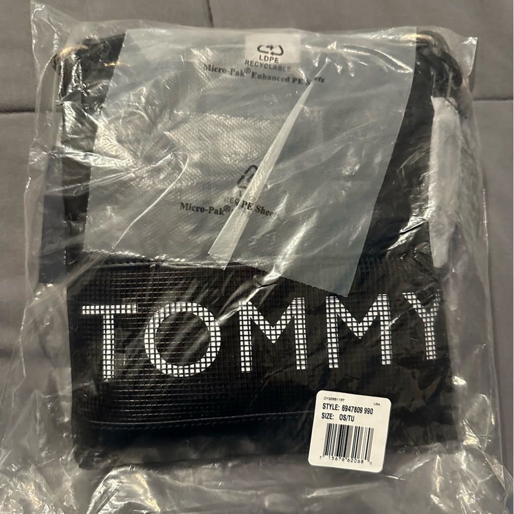 Tommy Hilfiger cross body bag